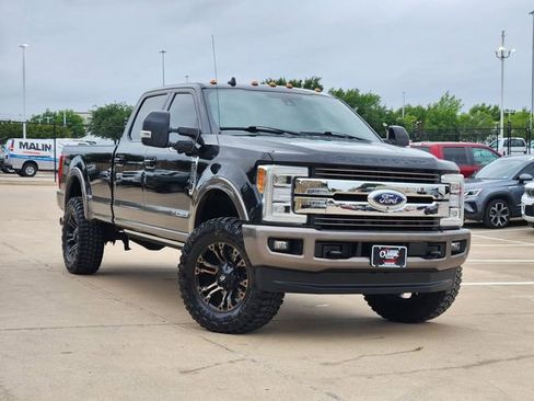 Used 2019 Ford F350 King Ranch w/ King Ranch Ultimate Package AWD/4WD image 2