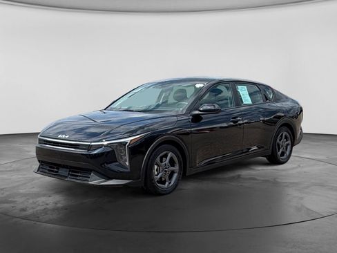 Used 2025 Kia K4 FWD image 4