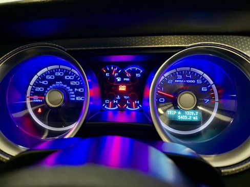 Used 2012 Ford Mustang Shelby GT500 w/ SVT Performance Pkg image 33