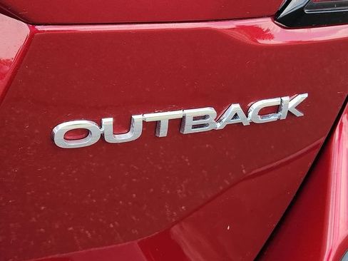Certified 2025 Subaru Outback Premium AWD/4WD image 9