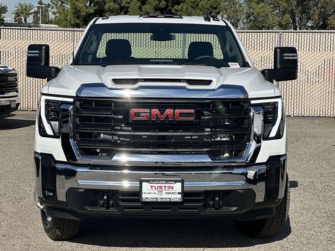 New 2026 GMC Sierra 3500 Pro AWD/4WD image 2