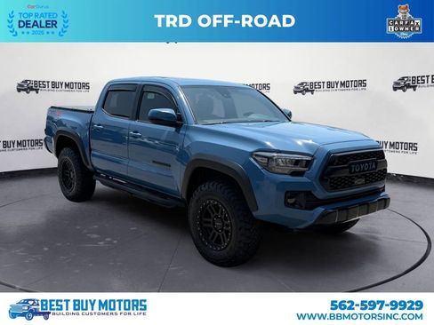 Used 2019 Toyota Tacoma TRD Off-Road AWD/4WD image 1