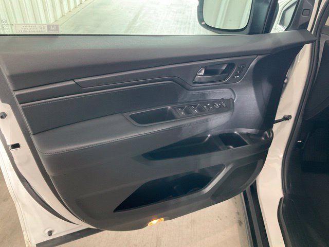 Certified 2025 Honda Odyssey EX-L image 5