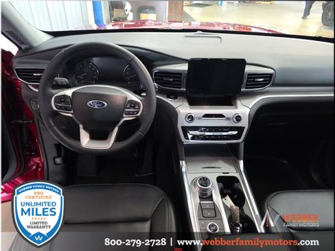 Used 2024 Ford Explorer XLT w/ Equipment Group 202A AWD/4WD image 18