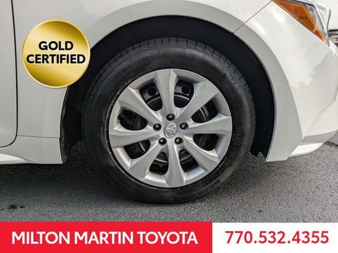 Certified 2025 Toyota Corolla LE w/ Convenience Package FWD image 17