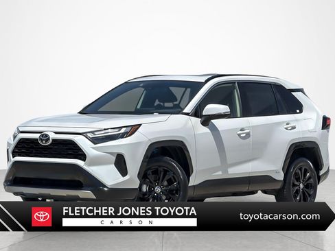 Certified 2025 Toyota RAV4 SE w/ Convenience Package AWD/4WD image 1