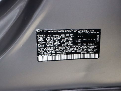 Used 2024 Volkswagen Atlas SE image 34