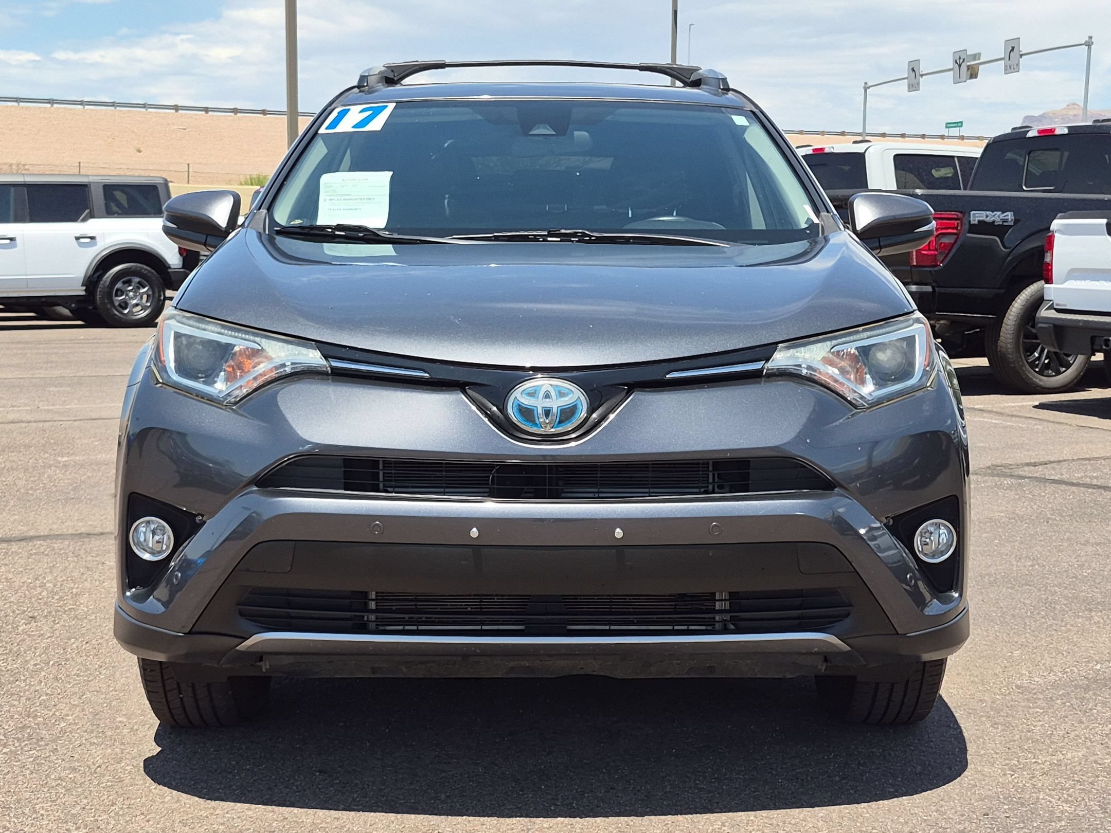 Used 2017 Toyota RAV4 XLE w/ Convenience Package AWD/4WD image 2