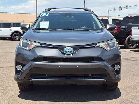 Used 2017 Toyota RAV4 XLE w/ Convenience Package AWD/4WD image 2