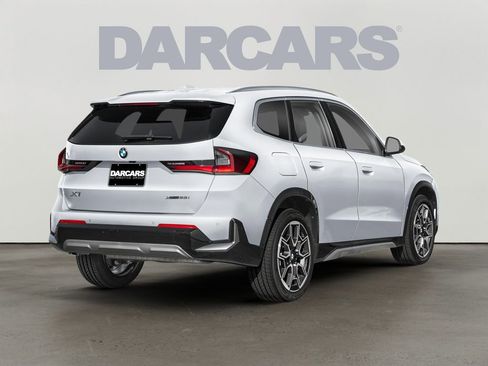 New 2026 BMW X1 xDrive28i w/ Technology Package image 3