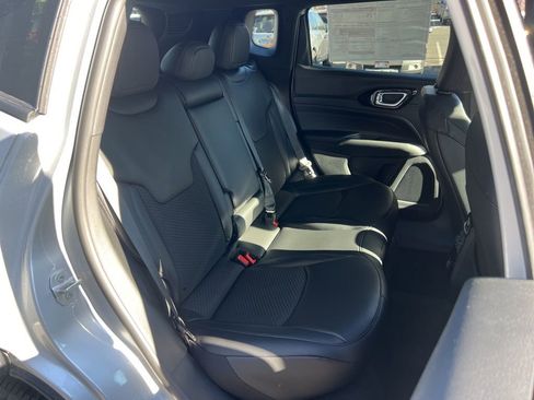 New 2026 Jeep Compass Latitude image 23