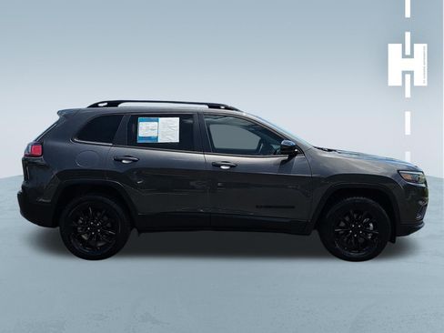 Used 2023 Jeep Cherokee Altitude Lux AWD/4WD image 3