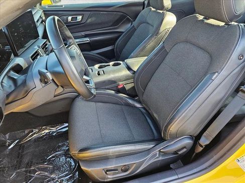 Used 2024 Ford Mustang Coupe image 15