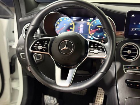 Used 2023 Mercedes-Benz GLC 300 4MATIC Coupe image 12