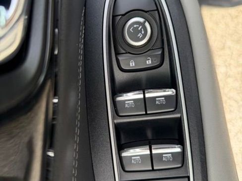 Used 2023 Subaru Outback Limited image 18