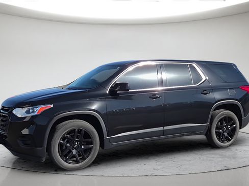 Used 2021 Chevrolet Traverse LS w/ LPO, Blackout Package AWD/4WD image 14