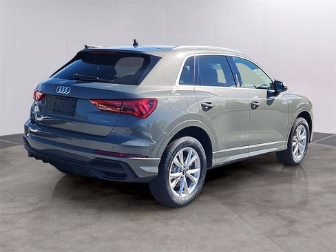 New 2025 Audi Q3 2.0T Premium image 2
