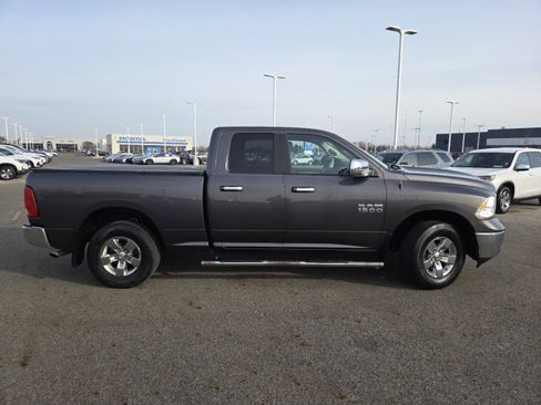 Used 2015 RAM 1500 Classic SLT image 14