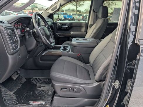 Used 2020 Chevrolet Silverado 1500 RST image 2