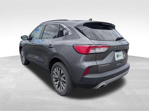 Used 2022 Ford Escape Titanium AWD/4WD image 5