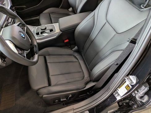 Used 2025 BMW 330i xDrive 330i xDrive w/ Premium Package image 25