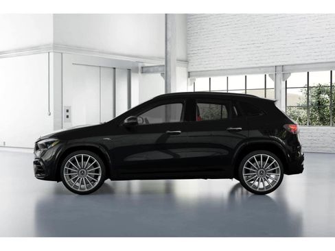 New 2026 Mercedes-Benz GLA 35 AMG 4MATIC image 33