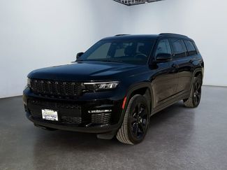 Used 2024 Jeep Grand Cherokee L Limited w/ Black Appearance Package AWD/4WD video 1