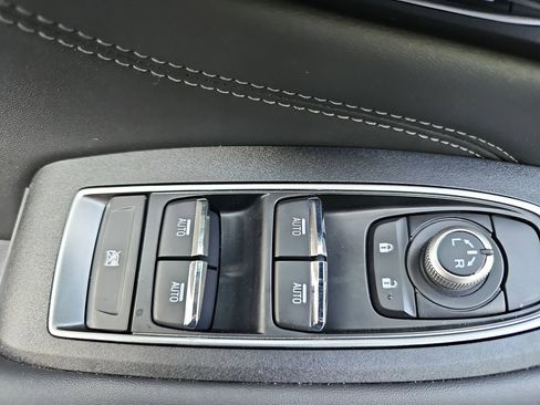 Certified 2025 Subaru Outback Limited image 34