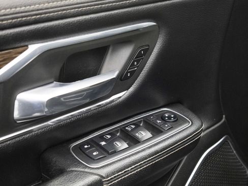 Used 2019 RAM 1500 Laramie image 19