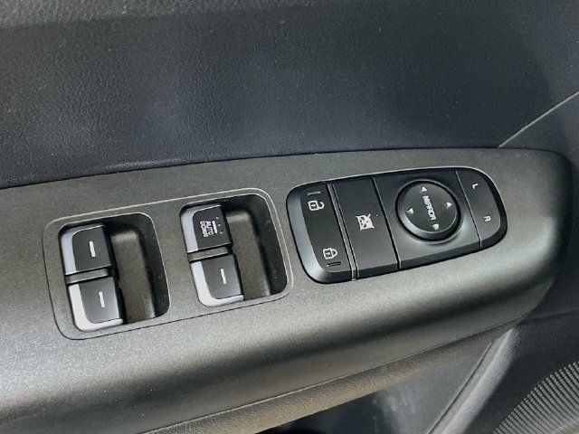 Used 2019 Kia Sportage LX FWD image 17