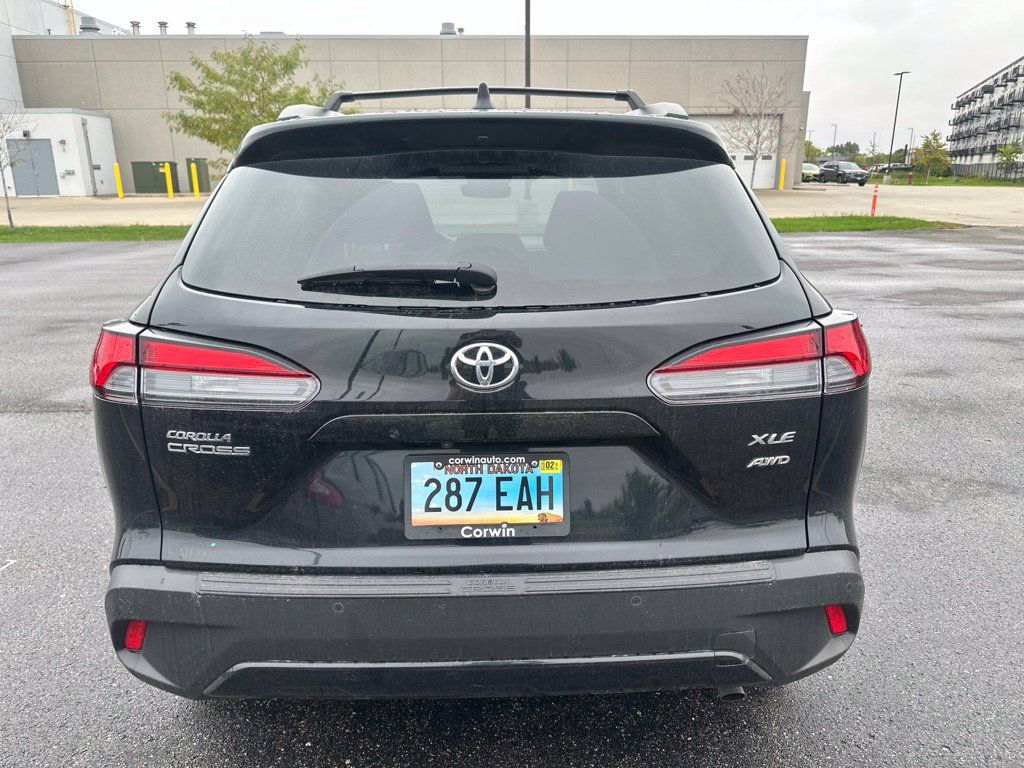 Used 2023 Toyota Corolla Cross XLE w/ Convenience Package AWD/4WD image 22