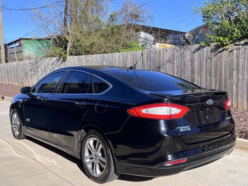 Used 2016 Ford Fusion Energi Titanium w/ Driver Assist Package image 8