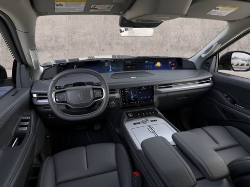 New 2026 Lincoln Navigator Premiere AWD/4WD image 9