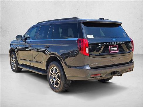 New 2026 Ford Expedition Active RWD image 9