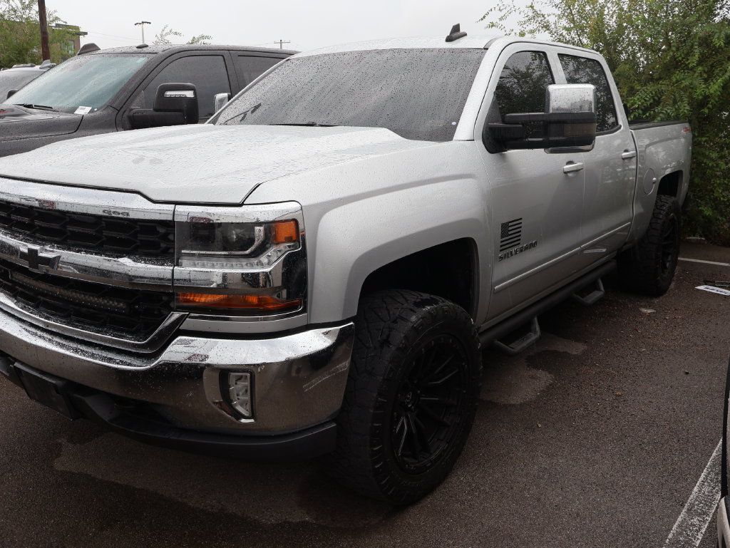Used 2017 Chevrolet Silverado 1500 LT w/ All Star Edition AWD/4WD image 6