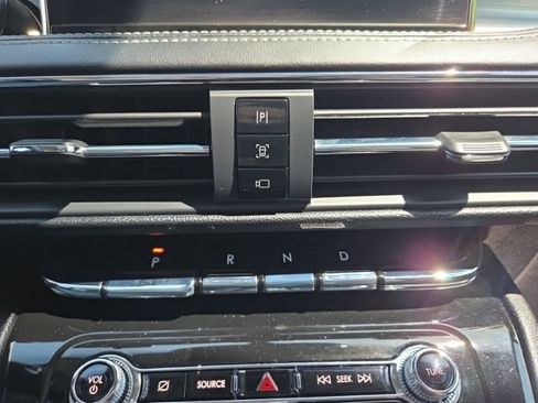 Used 2022 Lincoln Corsair AWD w/ Premium Package image 39