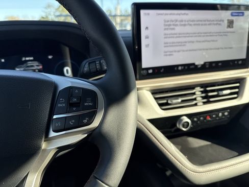 New 2026 Ford Explorer Active RWD image 17