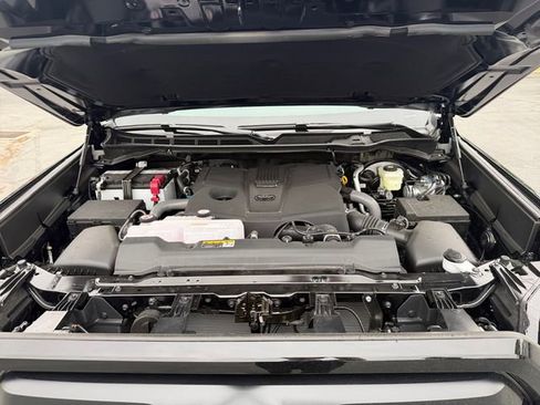 New 2026 Toyota Tundra Limited AWD/4WD image 20