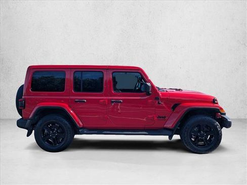 Used 2021 Jeep Wrangler Unlimited Sahara AWD/4WD image 4