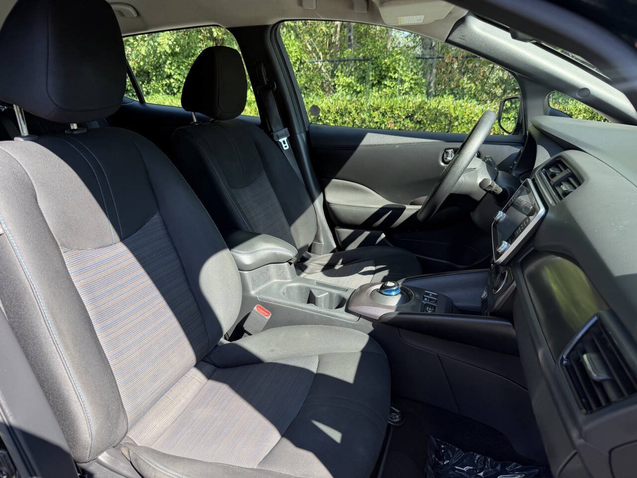 Used 2023 Nissan Leaf S FWD image 16