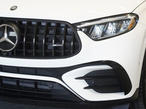 Certified 2024 Mercedes-Benz GLC 43 AMG AMG GLC 43 image 7