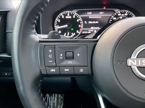 Used 2024 Nissan Pathfinder SL w/ SL Premium Package image 24