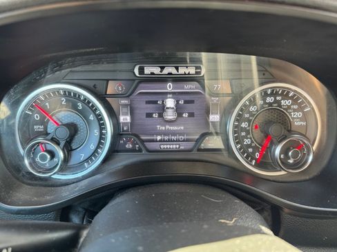Used 2019 RAM 1500 Laramie w/ Sport Appearance Package AWD/4WD image 33