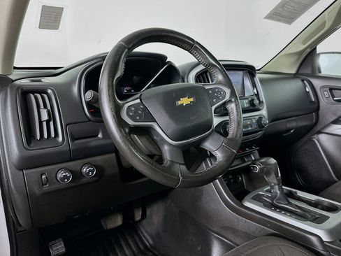 Used 2021 Chevrolet Colorado LT w/ Fleet Safety Package AWD/4WD image 10
