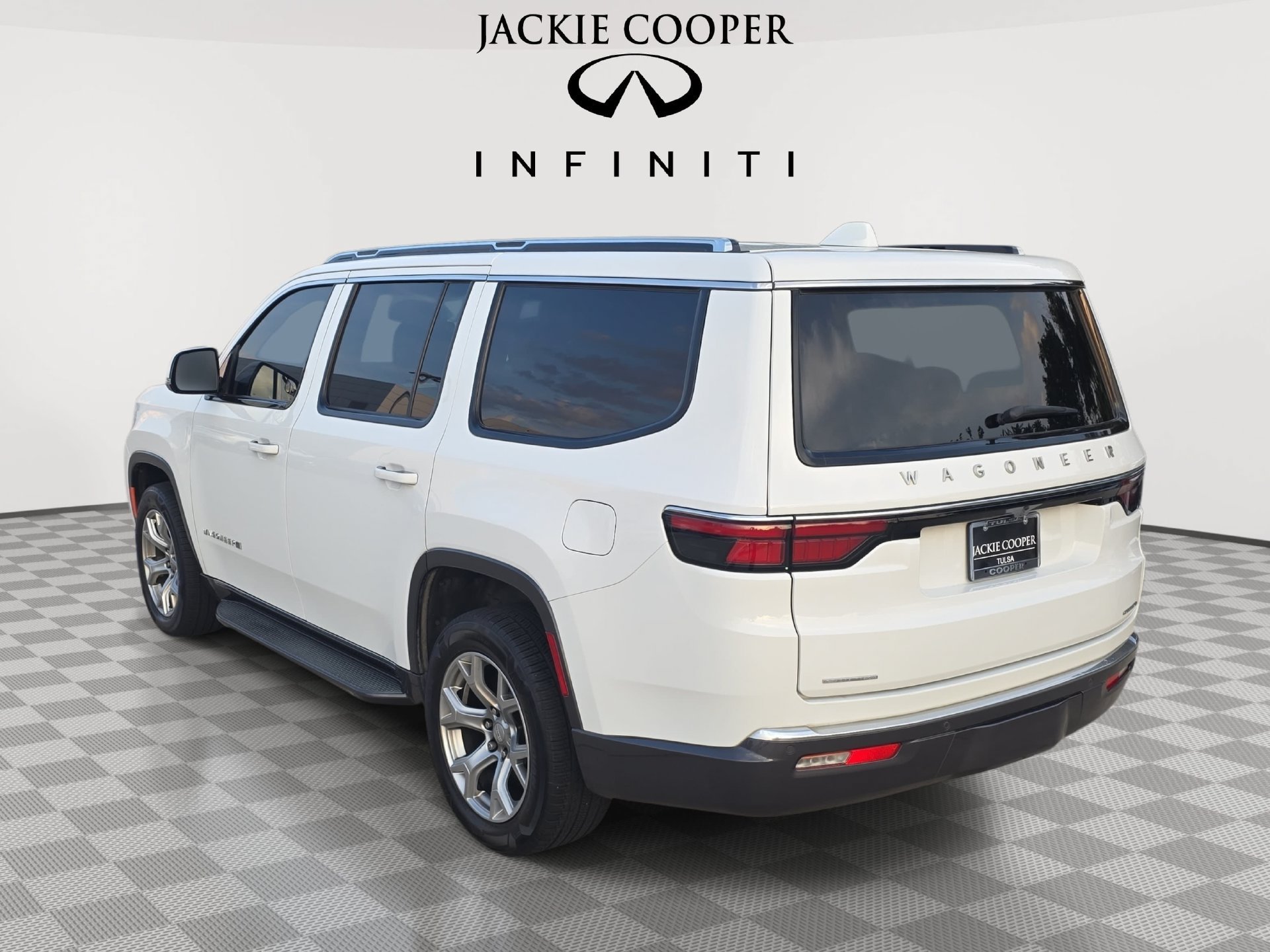 Used 2022 Jeep Wagoneer Series II AWD/4WD image 7
