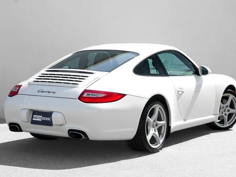 Used 2009 Porsche 911 Carrera RWD image 3