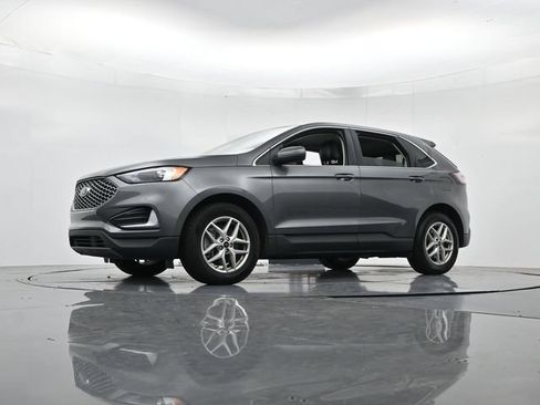 Certified 2024 Ford Edge SEL AWD/4WD image 38
