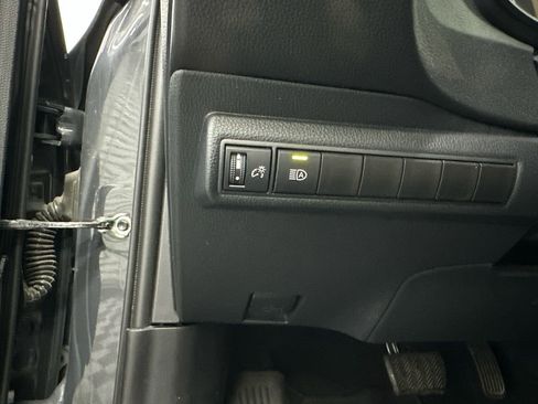 Used 2024 Toyota Corolla LE FWD image 29