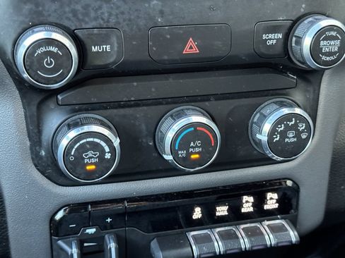 Used 2022 RAM 1500 Big Horn RWD image 18