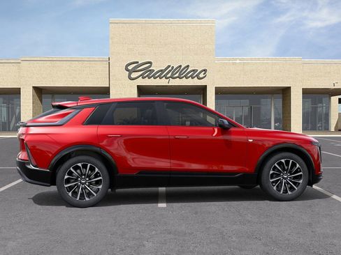 New 2025 Cadillac Lyriq Sport image 5